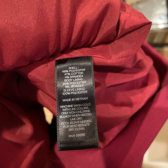 Express maroon blazer - Picture 7 of 7